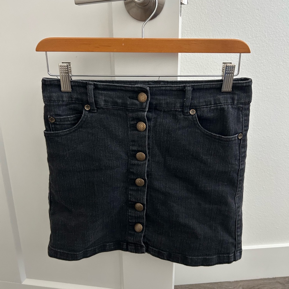 Black Denim Button-Front Ultra Stretch Tilly’s Skirt